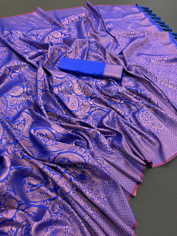 Royal_Blue_Timeless_Kanchipuram_Sarees_A_Heritage_of_Elegance_With_Blouse_Piece_Attached